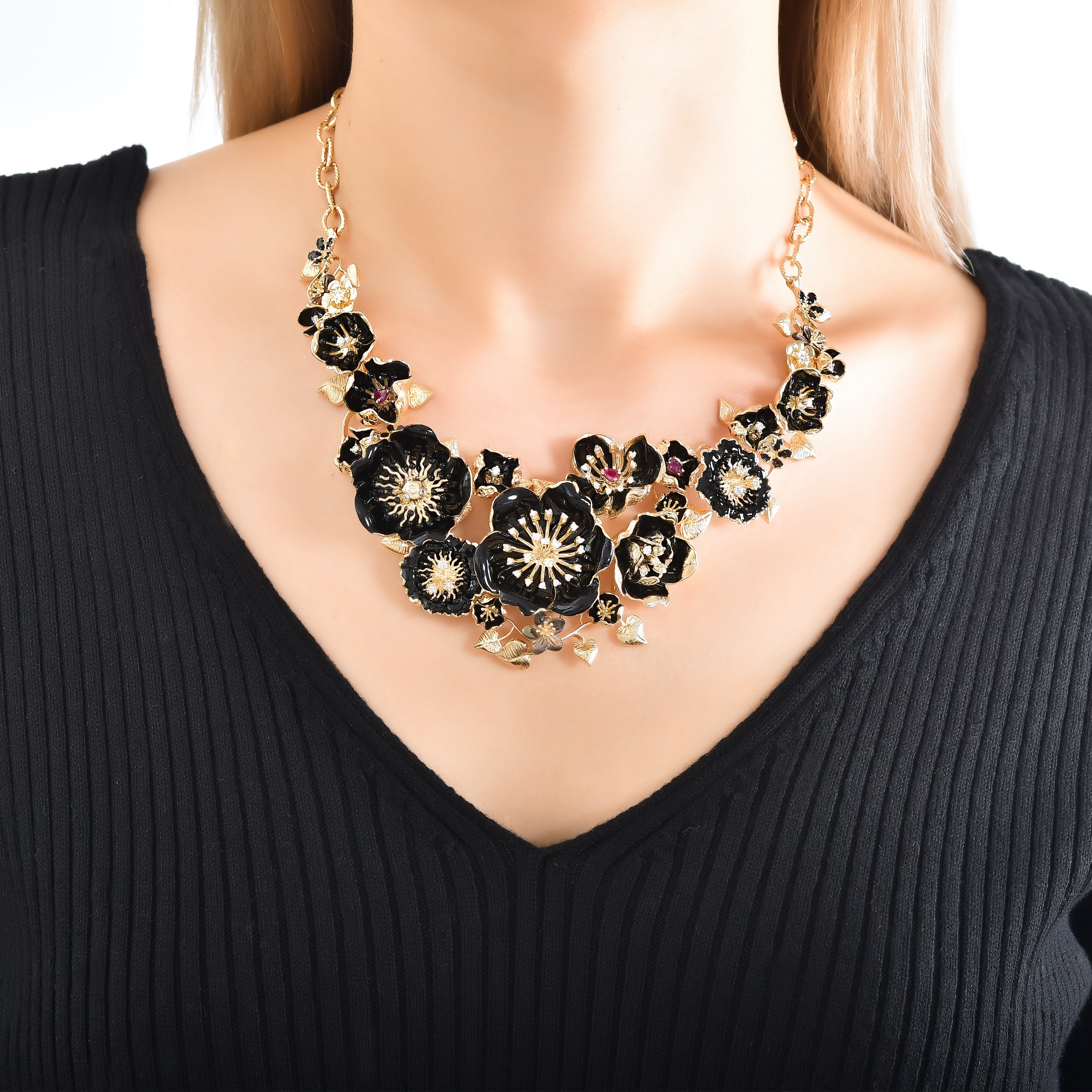 Black Magic колье