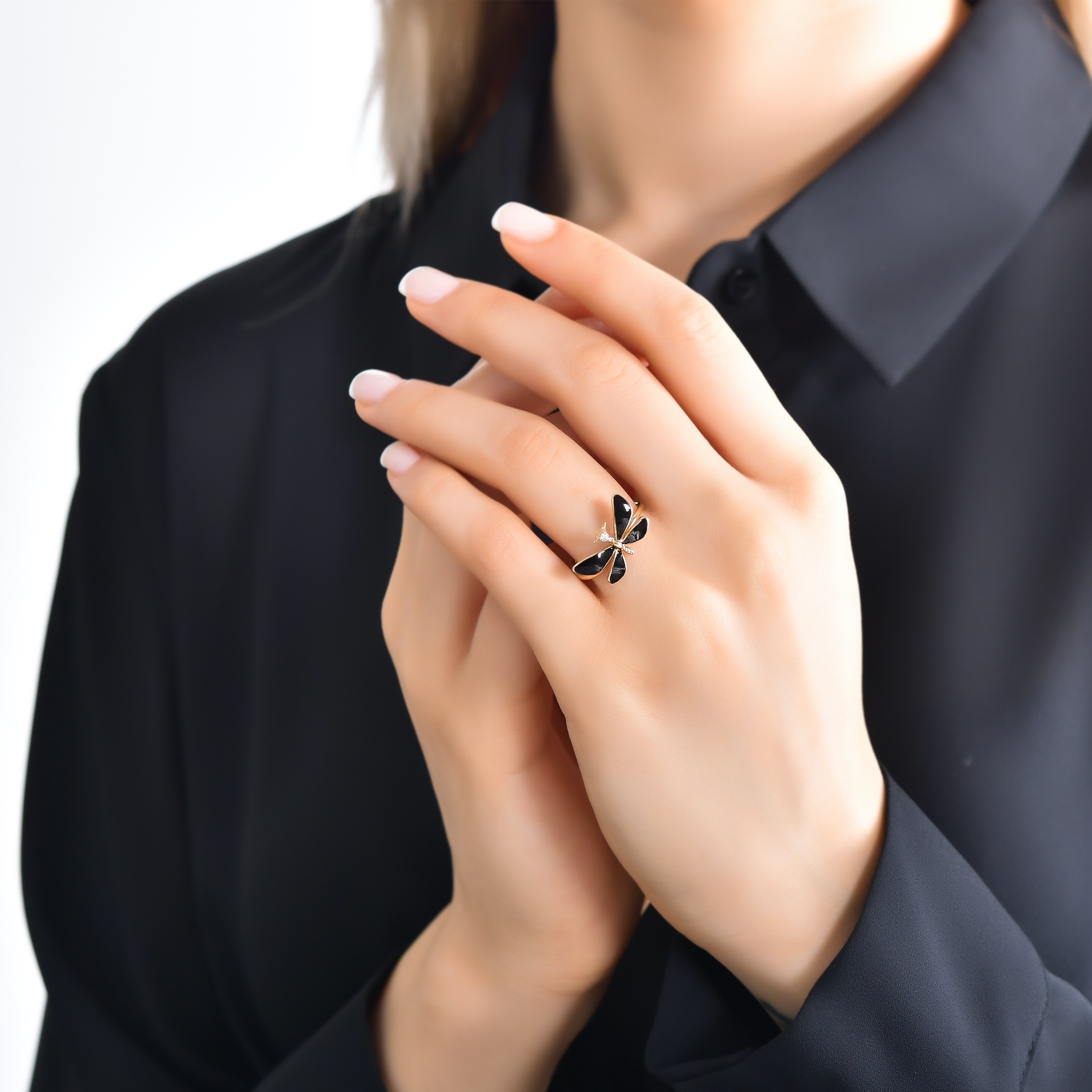 Black Magic кольцo