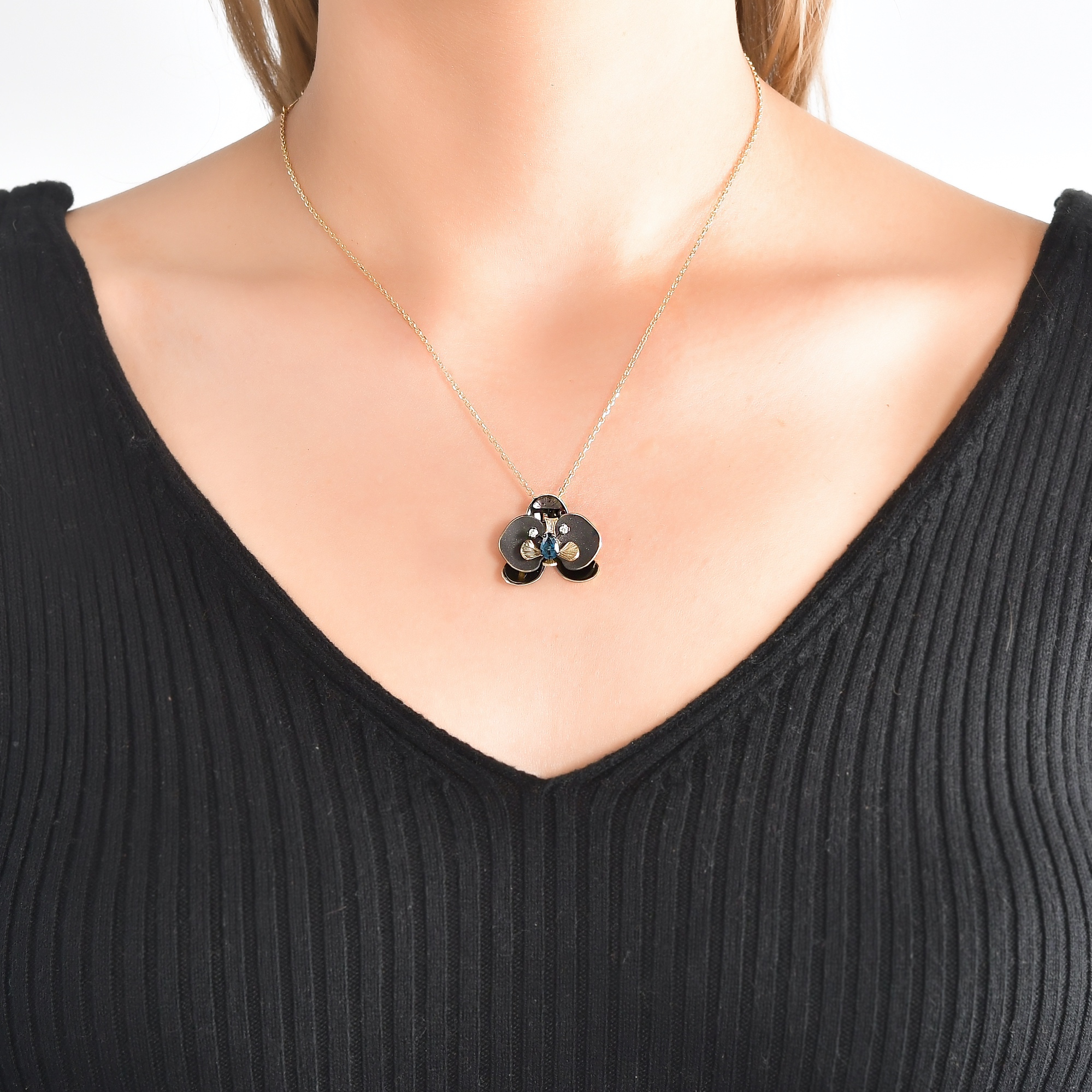 Black Orchid колье