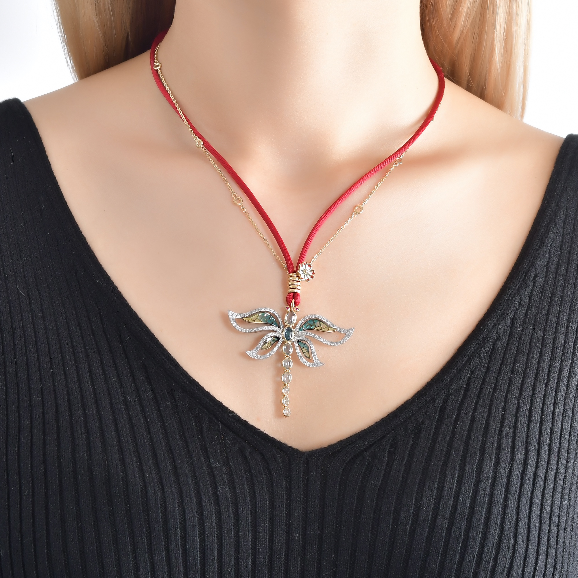 Swan Lake колье