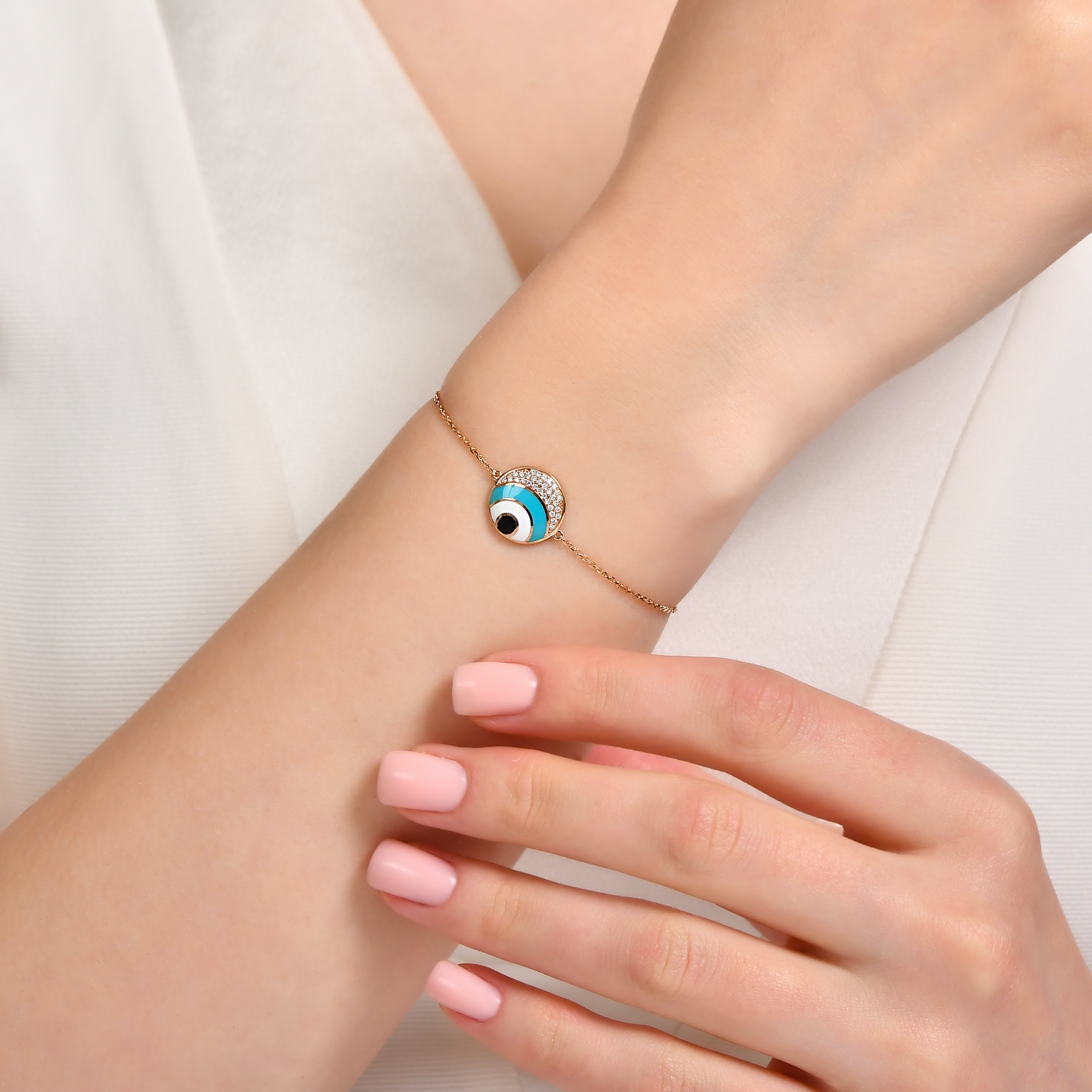 Eyes On You браслет