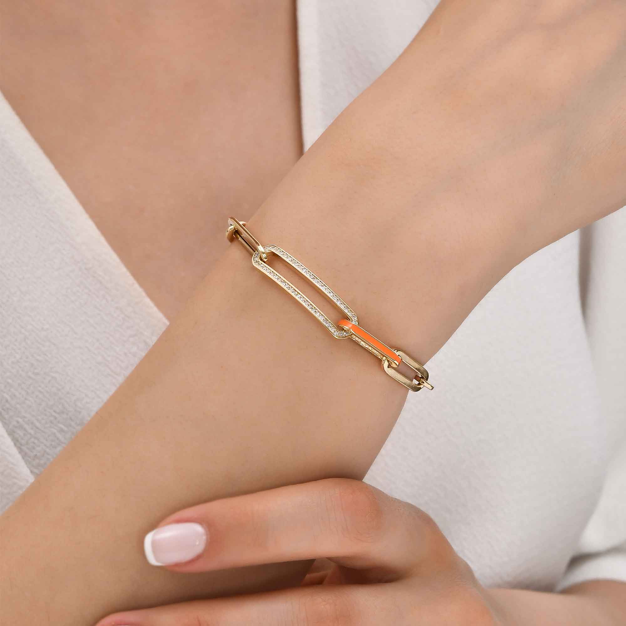 Attach браслет