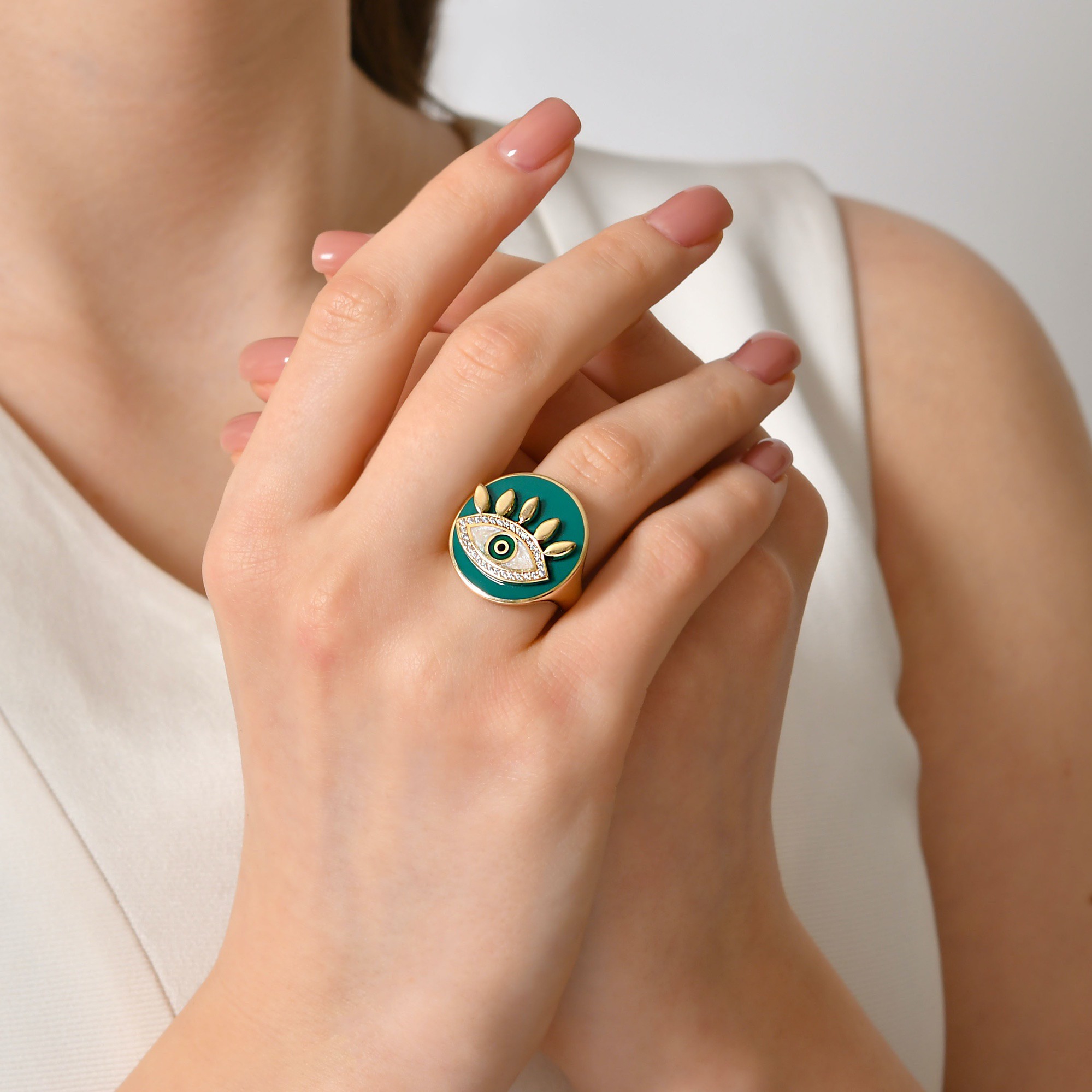 Eyes On You кольцо