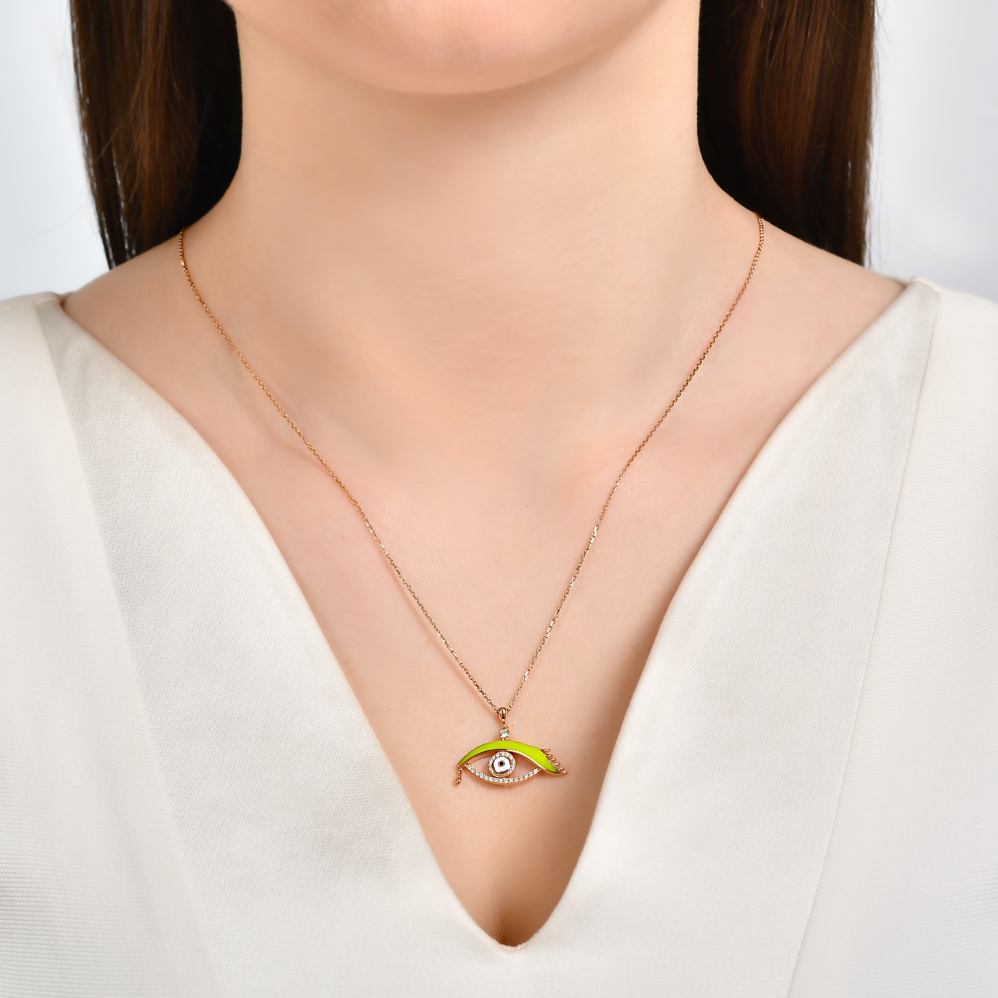 Eyes On You колье