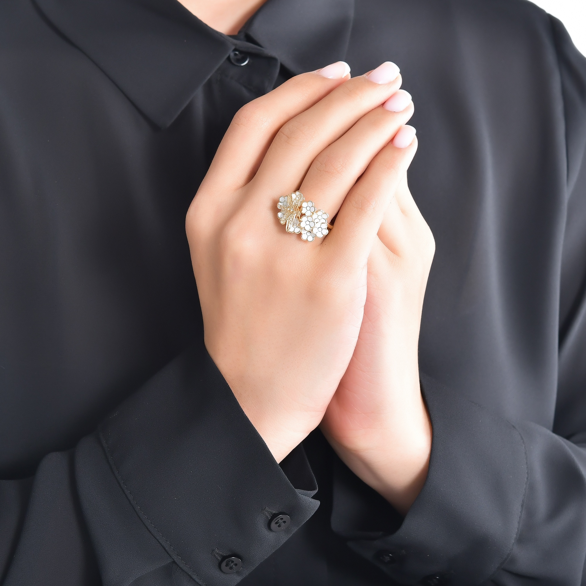 White Dreams кольцo